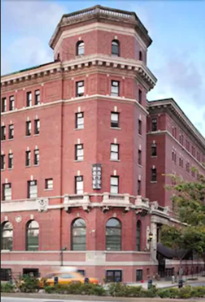 The Jane Hotel Ню Йорк Екстериор снимка